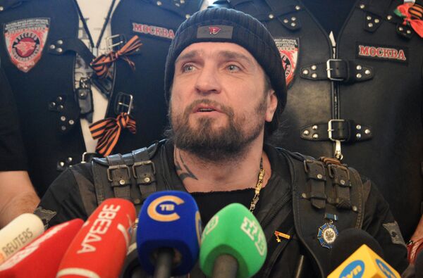 Участники мотопробега клуба Ночные волки в Бресте