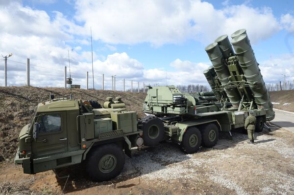 Несение боевого дежурства зенитными ракетными дивизионами Минобороны Несение боевого дежурства зенитными ракетными дивизионами Минобороны