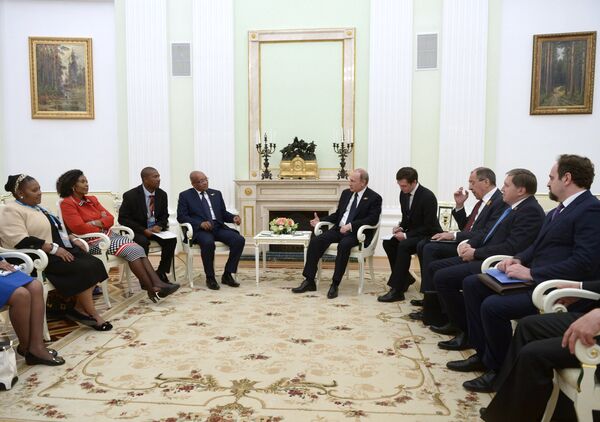 Президент России В.Путин встретился с президентом ЮАР Дж.Зумой