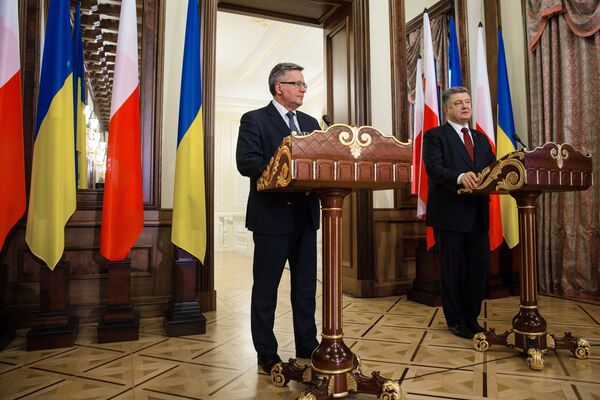 Встреча президента Украины П.Порошенко и президента Польши Б.Коморовского Встреча президента Украины П.Порошенко и президента Польши Б.Коморовского