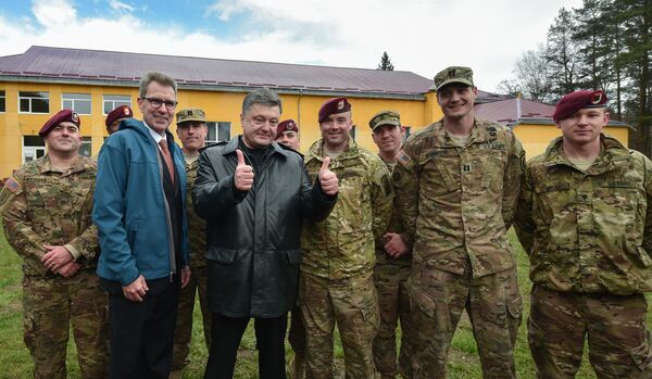 Американские военные инструкторы прибыли на Украину Американские военные инструкторы прибыли на Украину