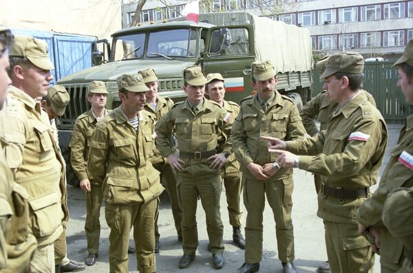 Воины-связисты миротворческих сил 14-й армии по урегулированию вооруженного конфликта в Приднестровье
