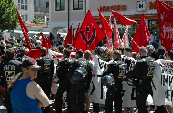 Акция протеста против саммита G-7 в Гармиш-Партенкирхене Акция протеста против саммита G-7 в Гармиш-Партенкирхене