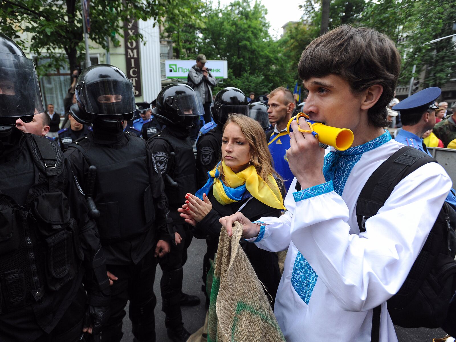 Новости украины язык. Украина школа. Русские в Киеве. Русский Донбасс.