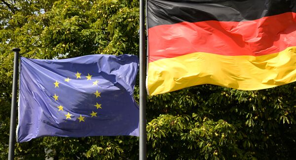 Флаги Евросоюза и Германии в Берлине Флаги Евросоюза и Германии в Берлине