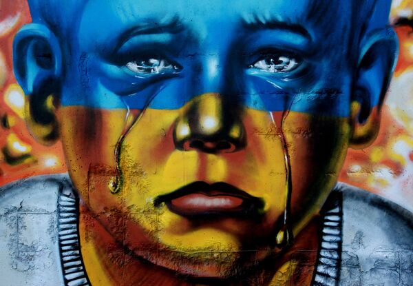 Граффити против войны на Украине появилось на подпорной стене во Владивостоке Граффити против войны на Украине появилось на подпорной стене во Владивостоке