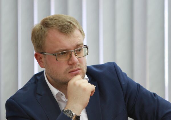 Заседание круглого стола на тему 100 дней Республики Крым в составе России Заседание круглого стола на тему 100 дней Республики Крым в составе России
