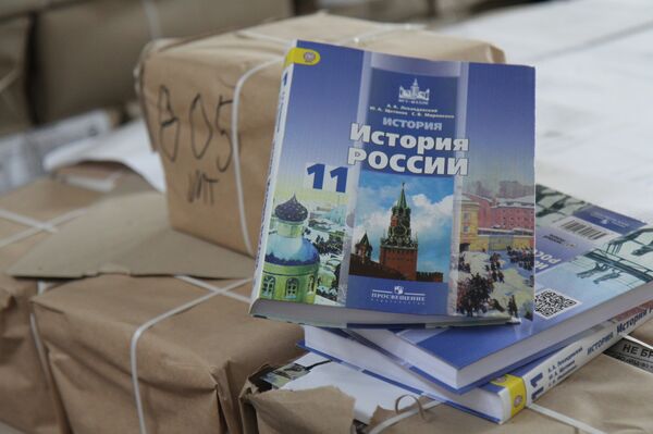 Последняя партия из 567 тысяч учебников для крымских школ прибыла в Симферополь Последняя партия из 567 тысяч учебников для крымских школ прибыла в Симферополь