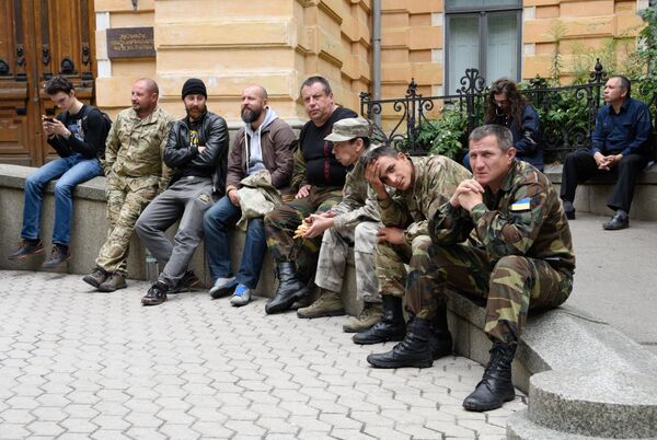 Митинг Правого сектора у здания администрации президента Украины Митинг Правого сектора у здания администрации президента Украины