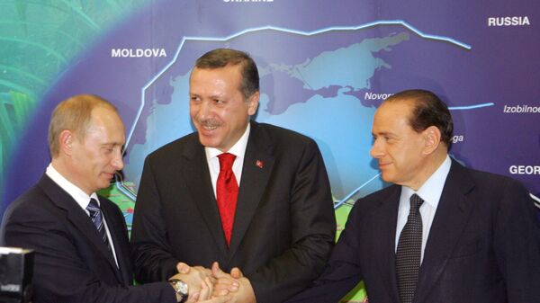 В.Путин, Р.Т.Эрдоган и С.Берлускони во время встречи по случаю открытия газопровода Голубой поток