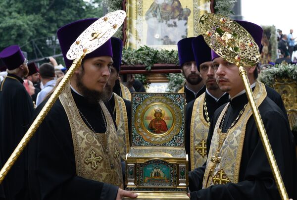 Молебен на Владимирской горке в честь 1000-я крещения Киевской Руси