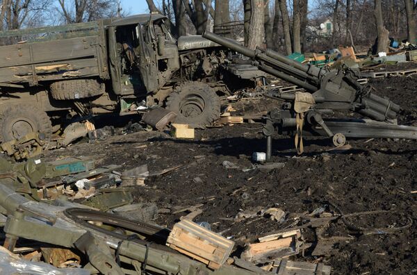 Разрушенный укрепрайон украинских силовиков на окраине города Дебальцево