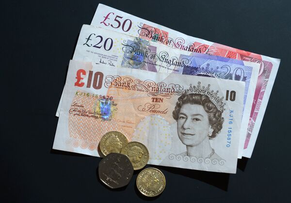 Денежные купюры Денежные купюры