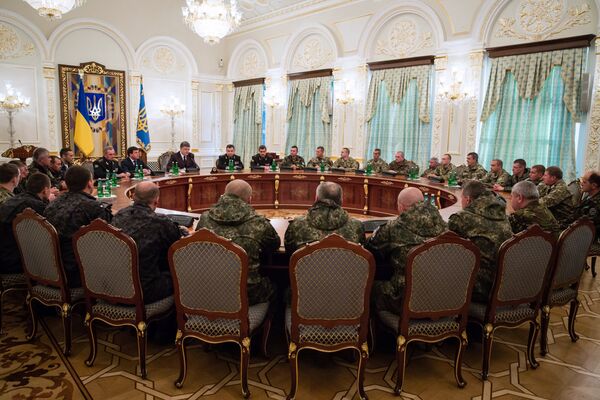 Президент Украины Петр Порошенко вручил государственные награды войнам