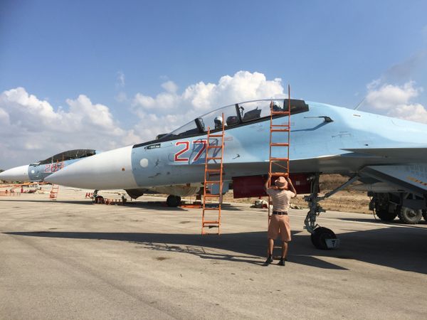 Российская боевая авиагруппа на аэродроме Хмеймим в Сирии Российская боевая авиагруппа на аэродроме Хмеймим в Сирии