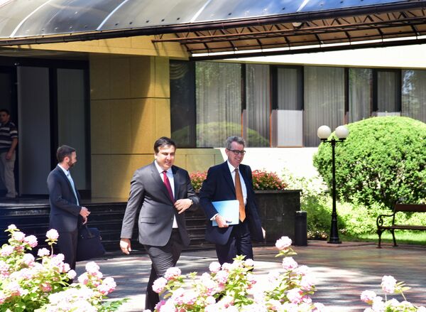 Пресс-конференция М.Саакашвили и посла США на Украине Джеффри Пайетту Пресс-конференция М.Саакашвили и посла США на Украине Джеффри Пайетту