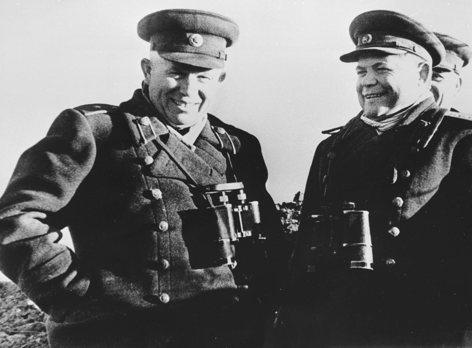 Командующий украинским фронтом в великую отечественную. Хрущев генерал лейтенант.