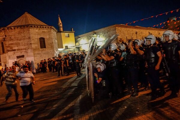 Протесты в Турции