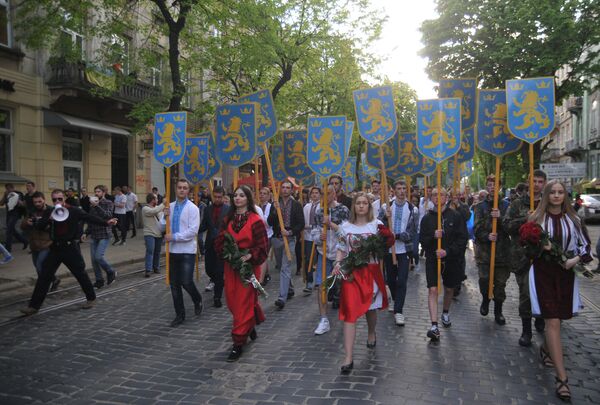 Марш в честь годовщины создания дивизии СС Галичина во Львове
