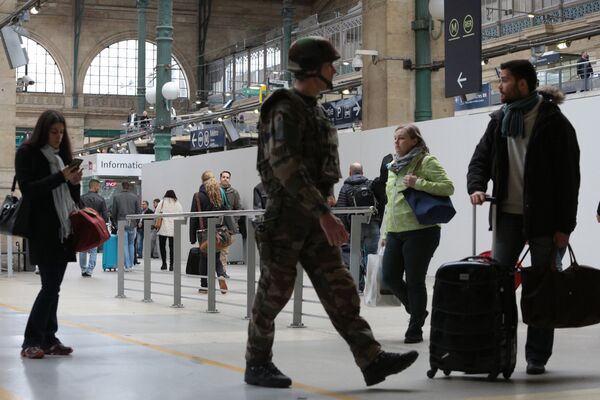 Ситуация в Париже после серии терактов Ситуация в Париже после серии терактов