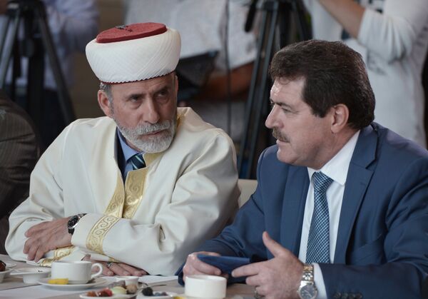 Встреча президента РФ В.Путина с представителями национальных общественных объединений Крыма