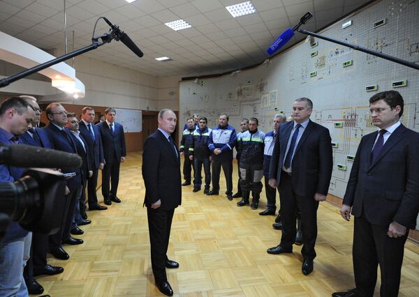 Рабочая поездка президента РФ В.Путина в Крымский федеральный округ