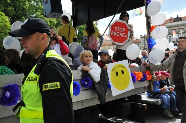 Акция Марш жизни и семьи в центре Варшавы Акция Марш жизни и семьи в центре Варшавы
