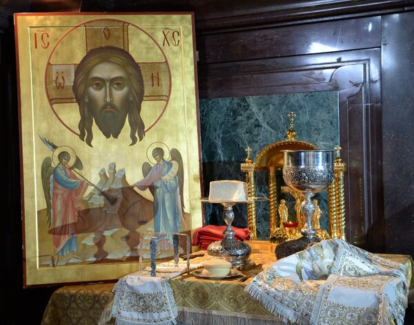 Рождественское богослужение в храме Христа Спасителя