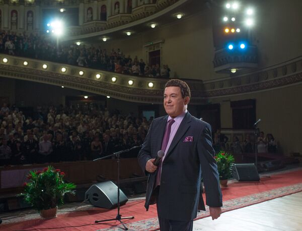 Певец И.Кобзон посетил Донецк, жители которого отмечают День шахтера и День города Певец И.Кобзон посетил Донецк, жители которого отмечают День шахтера и День города