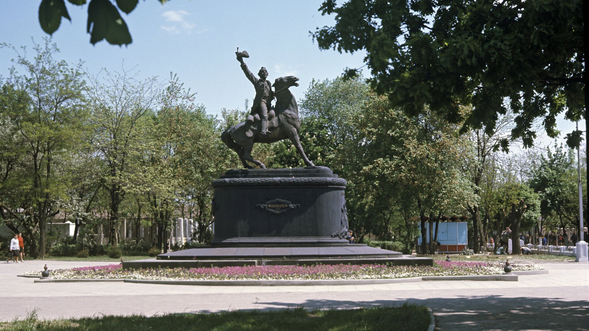 Памятник Александру Васильевичу Суворову - РИА Новости, 1920, 07.11.2022