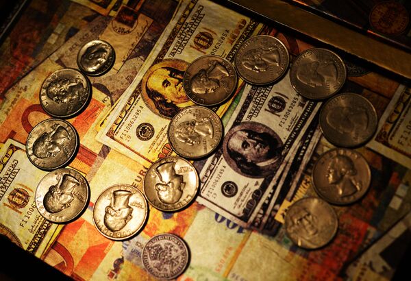 Доллары США