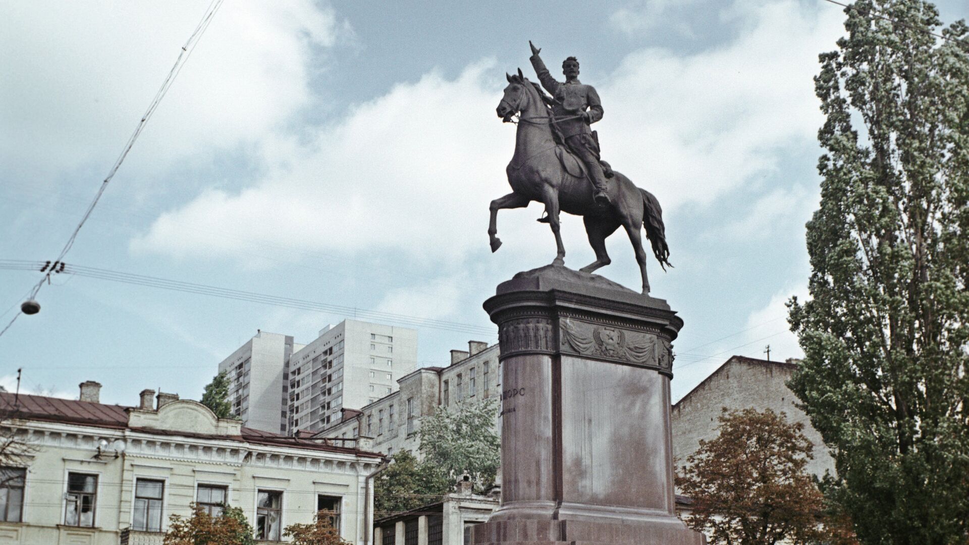 Памятник Щорсу в Киеве - РИА Новости, 1920, 30.04.2024