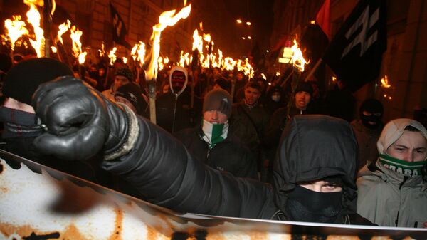 Факельное шествие в память о погибших под Крутами прошло во Львове