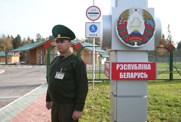 Пограничный пешеходно-велосипедный переход между Белоруссией и Польшей Переров