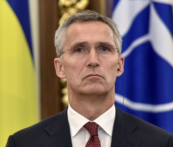 Пресс-конференция президента Украины П.Порошенко и генсека НАТО в Киеве