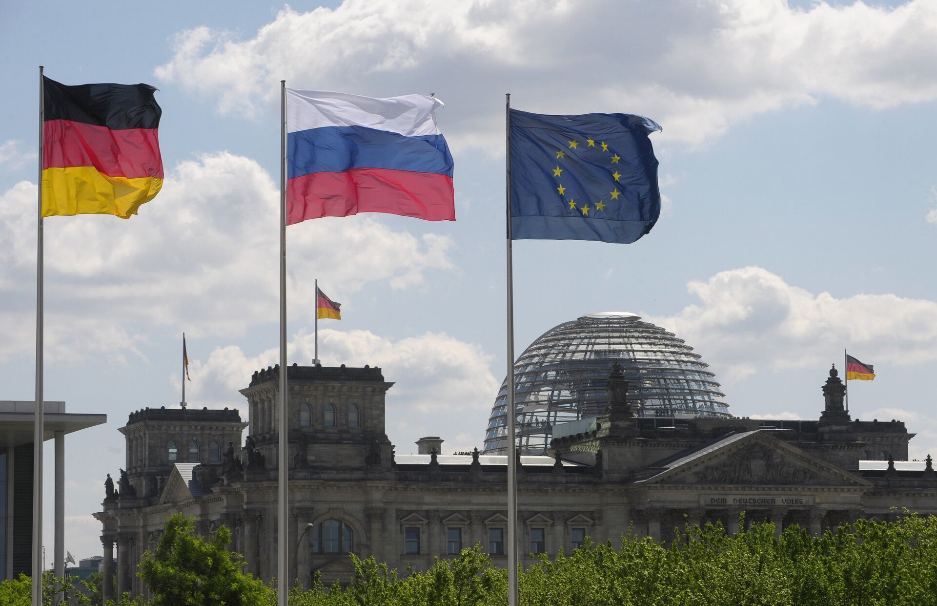Флаги Германии, России и ЕС - РИА Новости, 1920, 02.07.2022