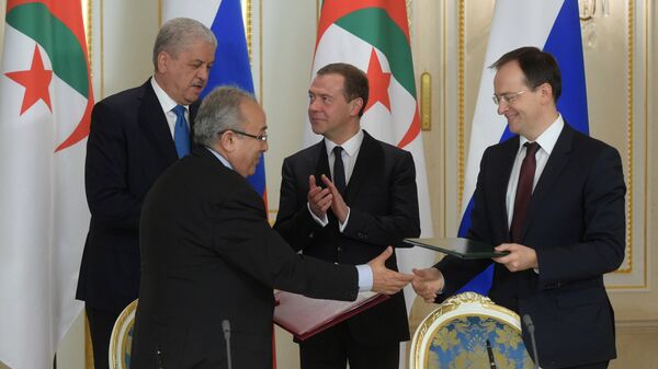 Переговоры председателя правительства РФ Д. Медведева и премьер-министра Алжира А.Селляля