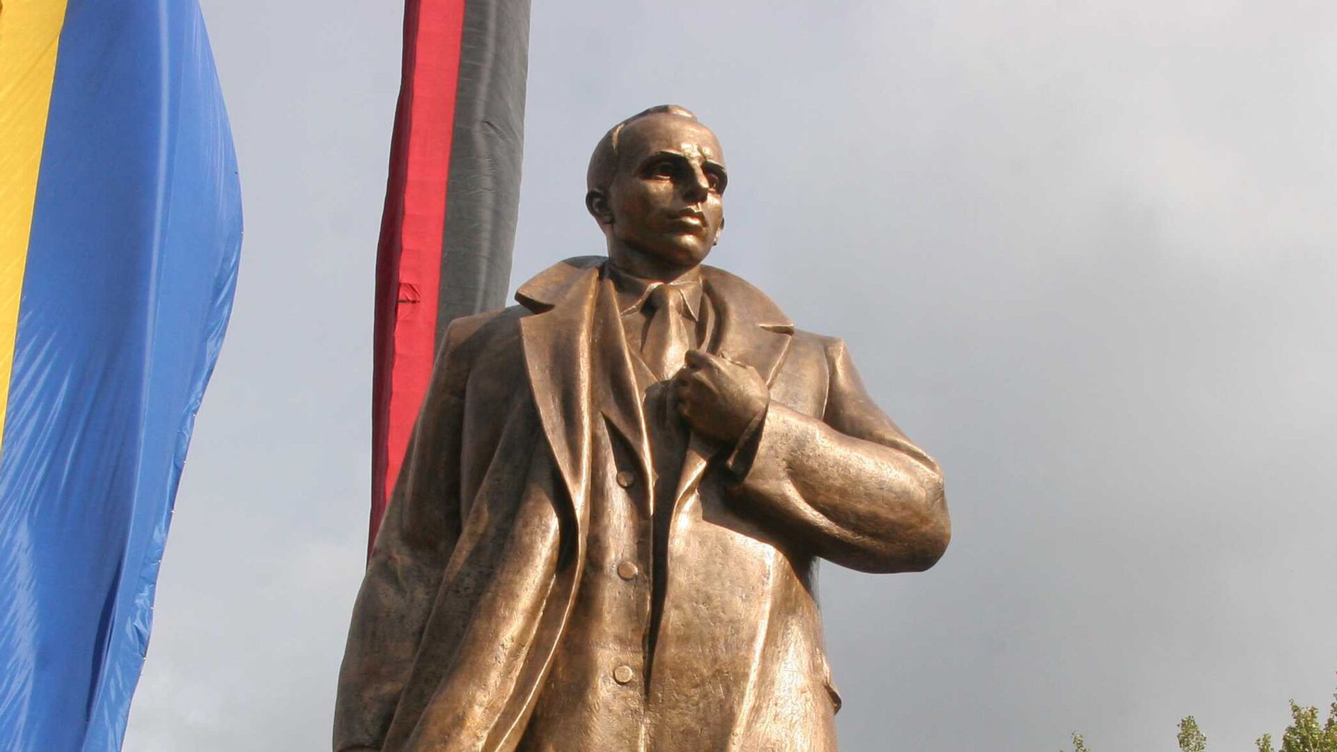 Открытие памятника С. Бандере во Львове - РИА Новости, 1920, 13.05.2021