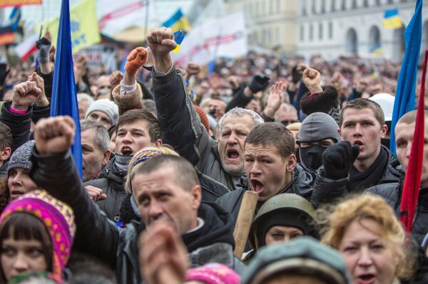 Народное вече на площади Независимости в Киеве