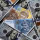 Денежные купюры и монеты США и Украины Денежные купюры и монеты США и Украины