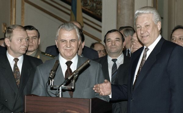 Ельцин встречается с Кучмой и Кравчуком