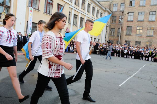 Начало учебного года в школах Украины