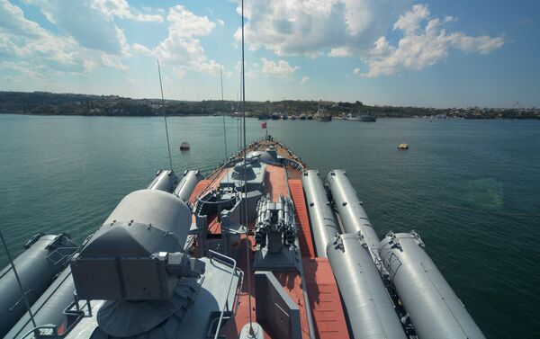 Гвардейский ракетный крейсер Москва Черноморского Флота РФ