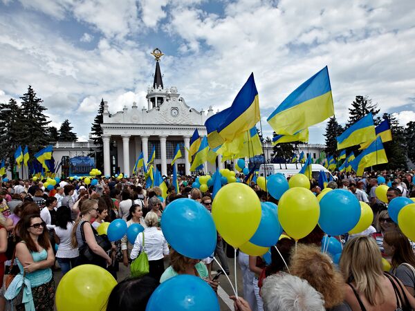 Мэр Харькова Г.Кернес вернулся на Украину после лечения