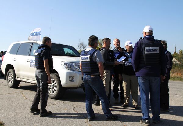 Ситуация в районе пропускного пункта Станица Луганская в Донбассе