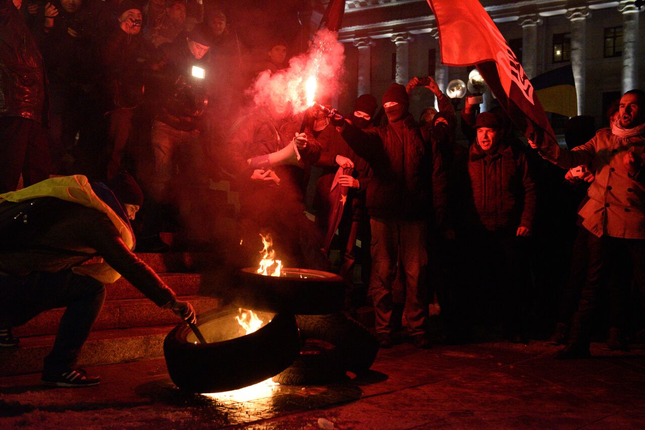 Насильственное смена власти