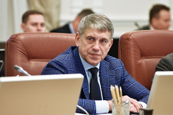 Министр топлива и энергетики Украины Игорь Насалик на заседании Кабинета министров Украины