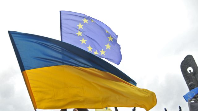 © РИА Новости . Павел Паламарчук / Ситуация на Украине Евросоюз не нужен: Исландия преподала урок Украине