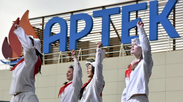 Открытие 13-й смены в Международном детском центре Артек