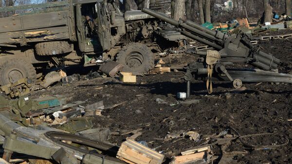 Разрушенный укрепрайон украинских силовиков на окраине города Дебальцево